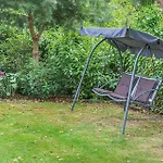2 Bedroom Beautiful In Holiday home Nowe Warpno