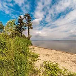 2 Bedroom Beautiful In * Nowe Warpno