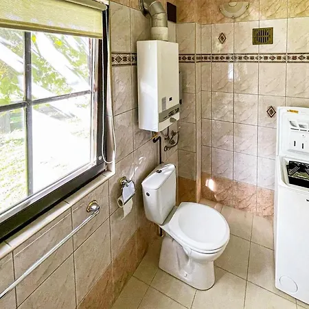 2 Bedroom Beautiful In Nowe Warpno