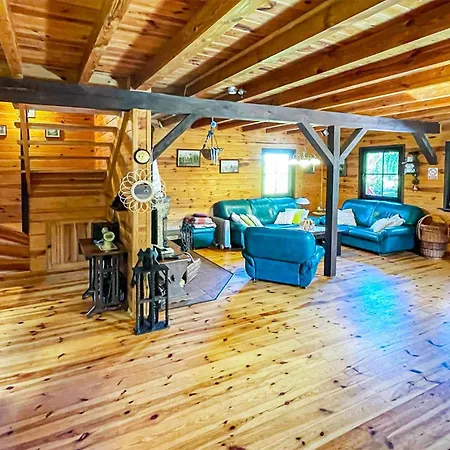 Vakantiehuis 2 Bedroom Beautiful In *
