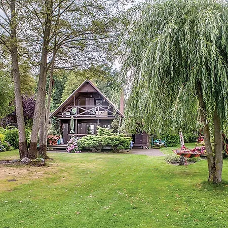 2 Bedroom Beautiful In * Nowe Warpno